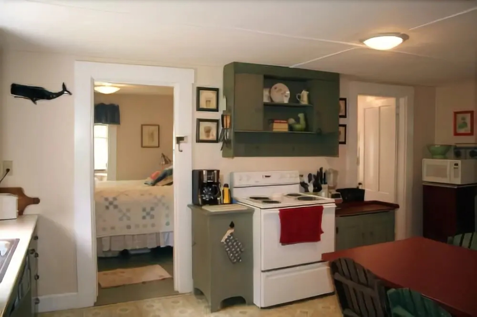 Sweet Pea Cottage - Two Bedroom Home