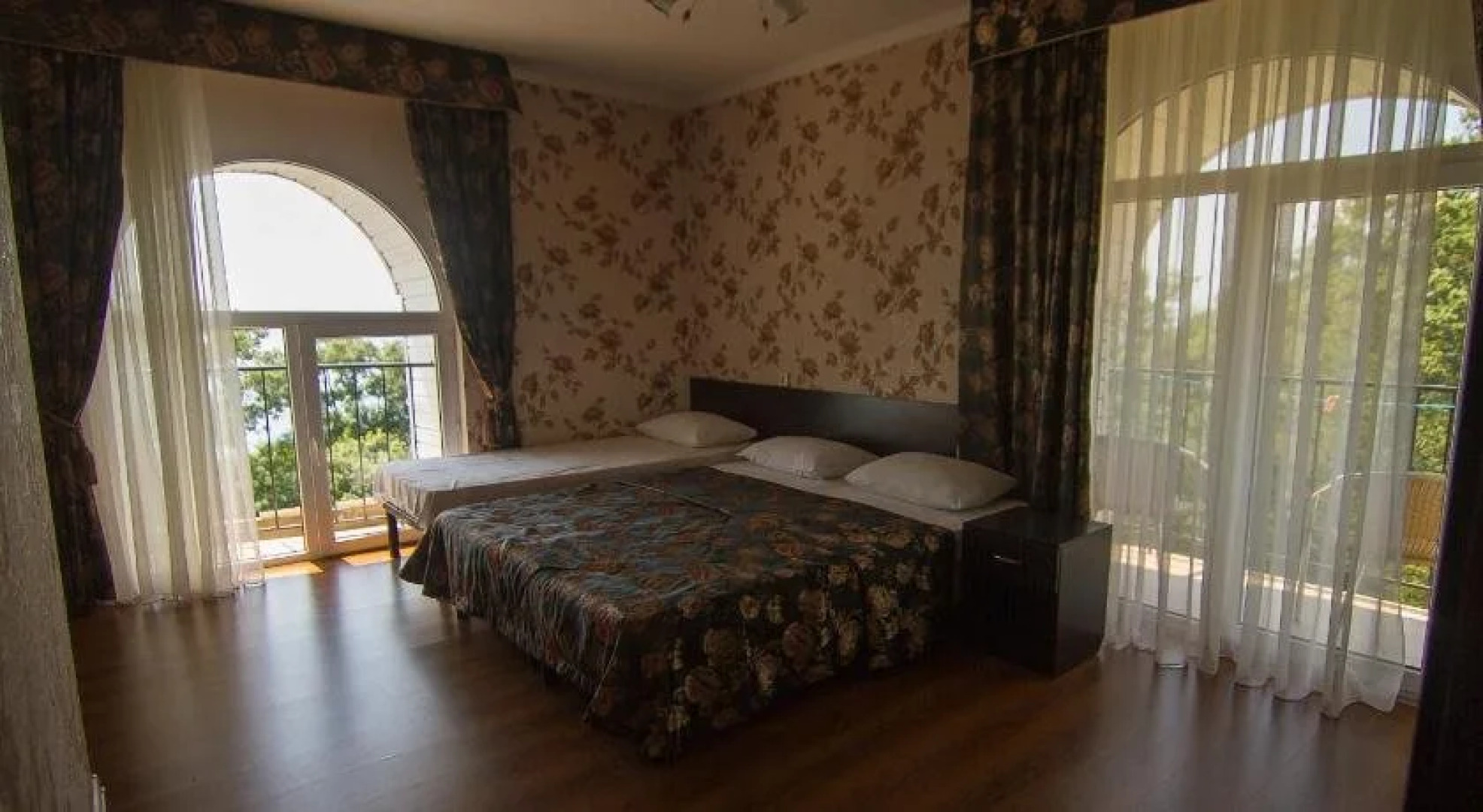 More Hotel