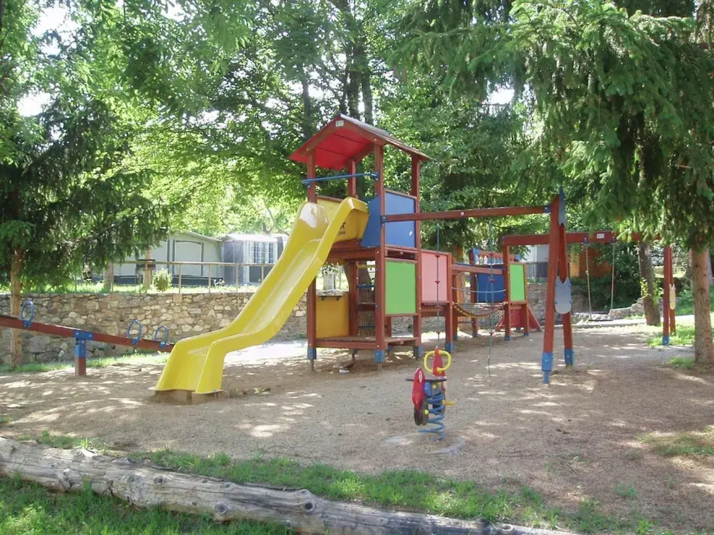 Nice Apartment With Microwave in the Middle of the Pyrenees