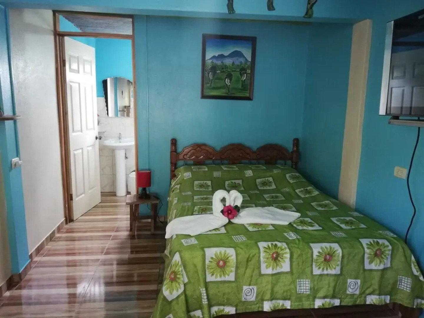 Cabinas Cascada Rio Celeste