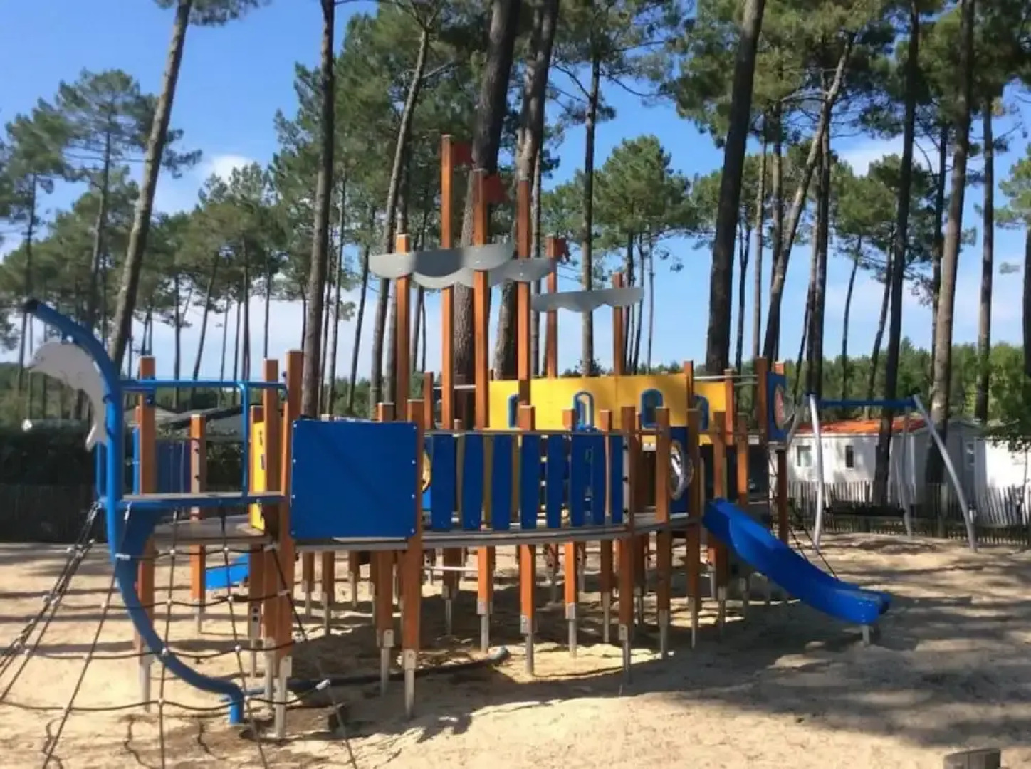 Property With 3 Bedrooms in Saint-julien-en-born, With Pool Access and Furnished Terrace - 4 km From the Beach