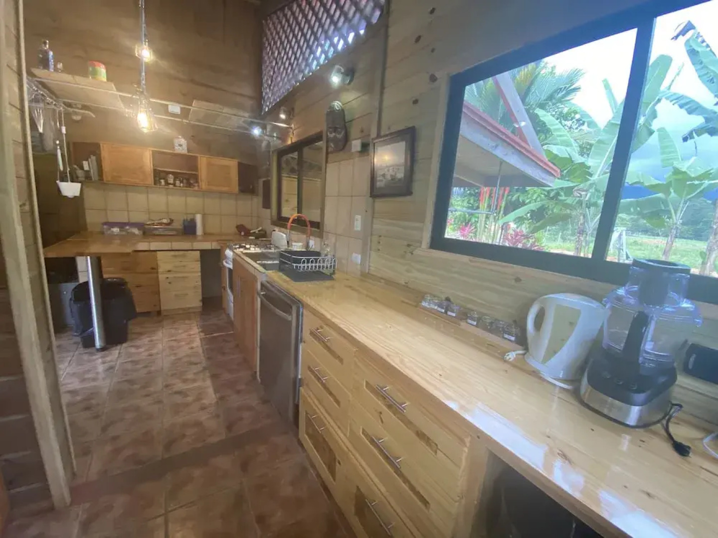 Uvita Oasis Retreat with Villa Cabins and Apartment