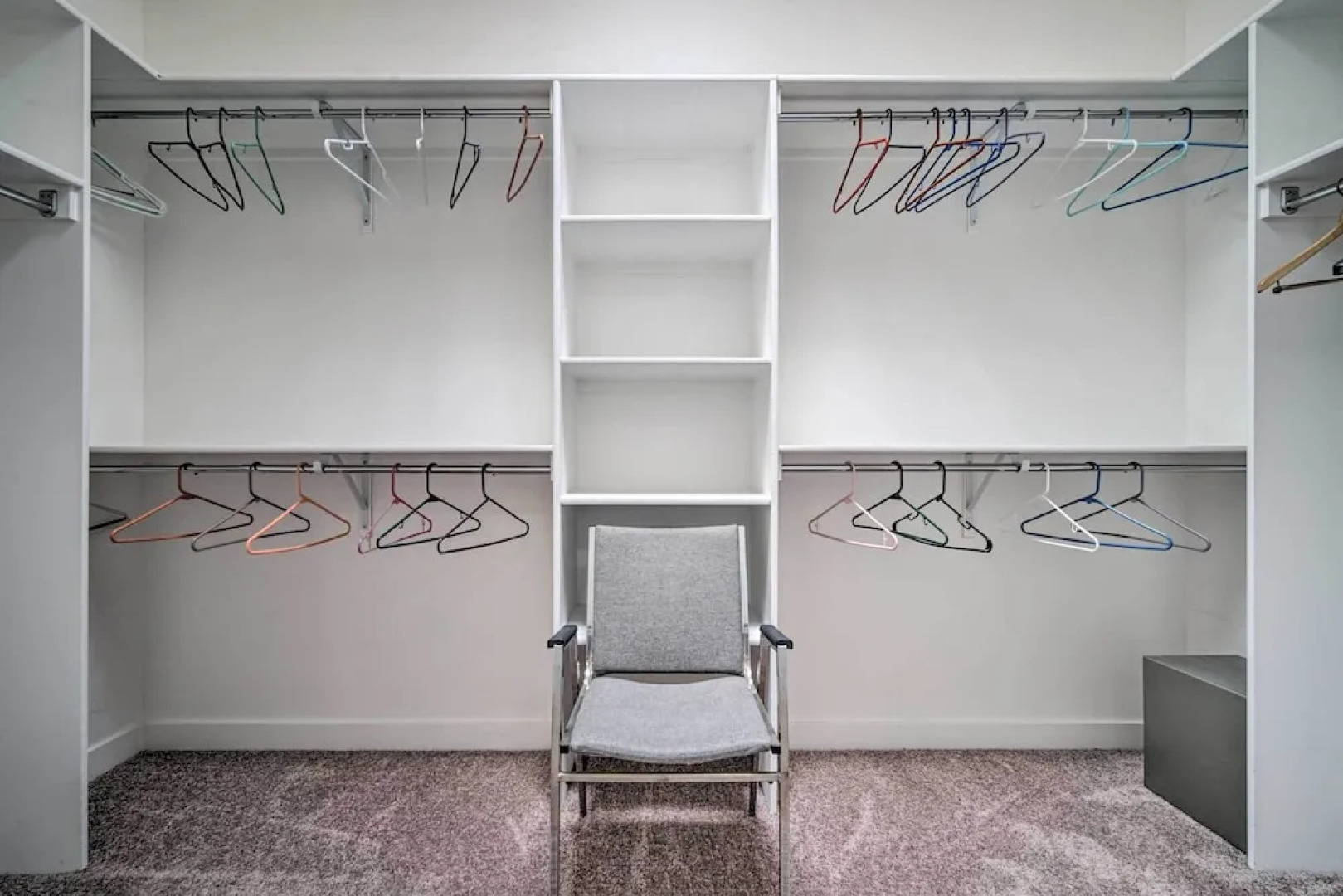 Upper Valley El Paso Home w/ Hiking Access On-site