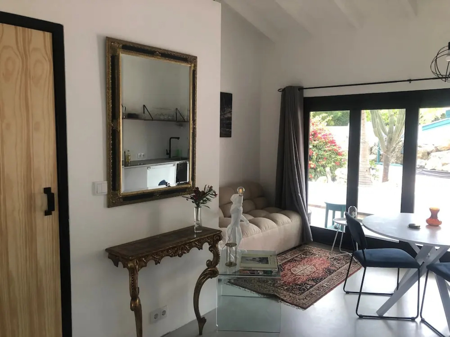 THUISHAVEN adults-only boutique resort