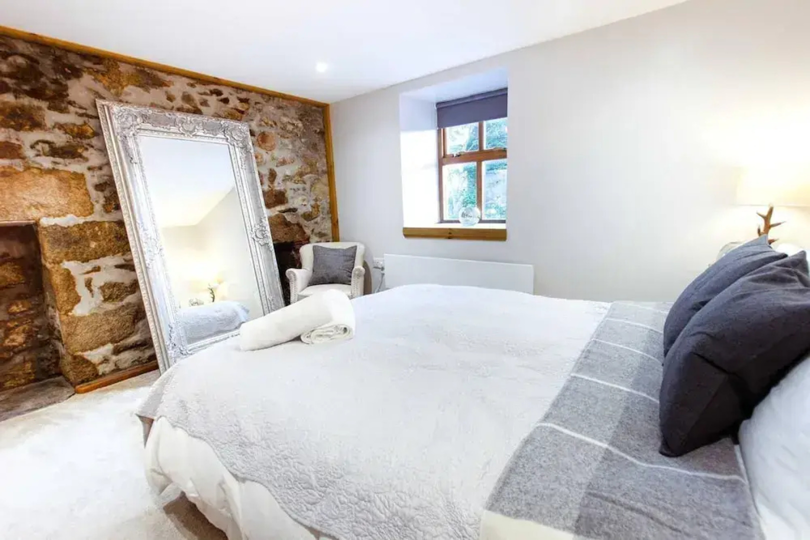 Windyheads Luxury Cottage - 5 Bed 2 Bath