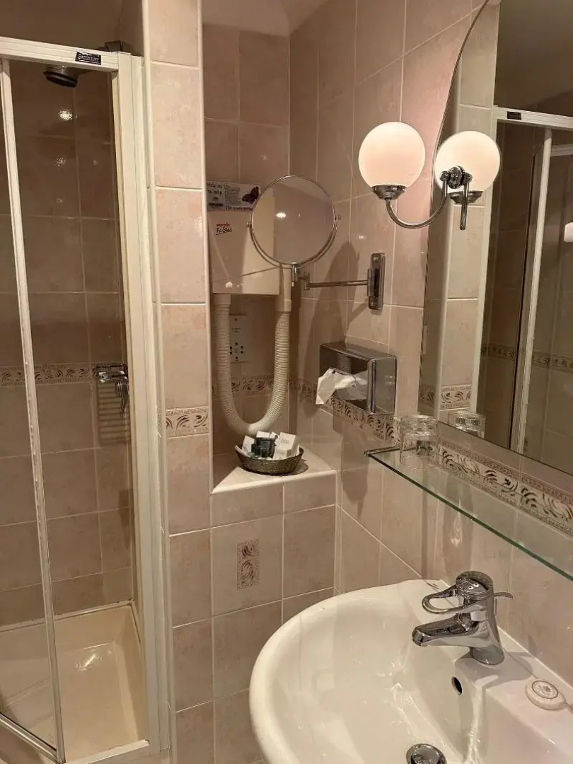 Regency Hotel