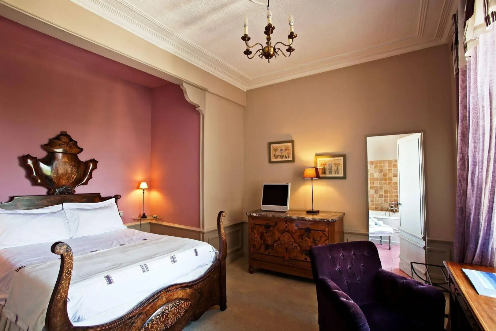 Chateau De Rochegude