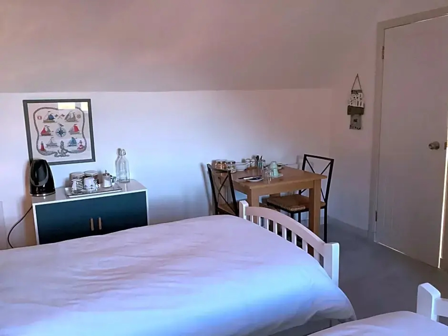 Oakwood Bed  Breakfast