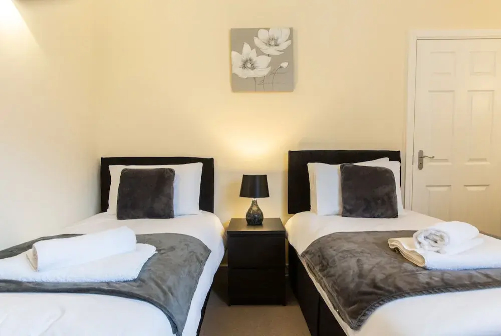 Velvet 2-Bedroom Penthouse Brewery Road