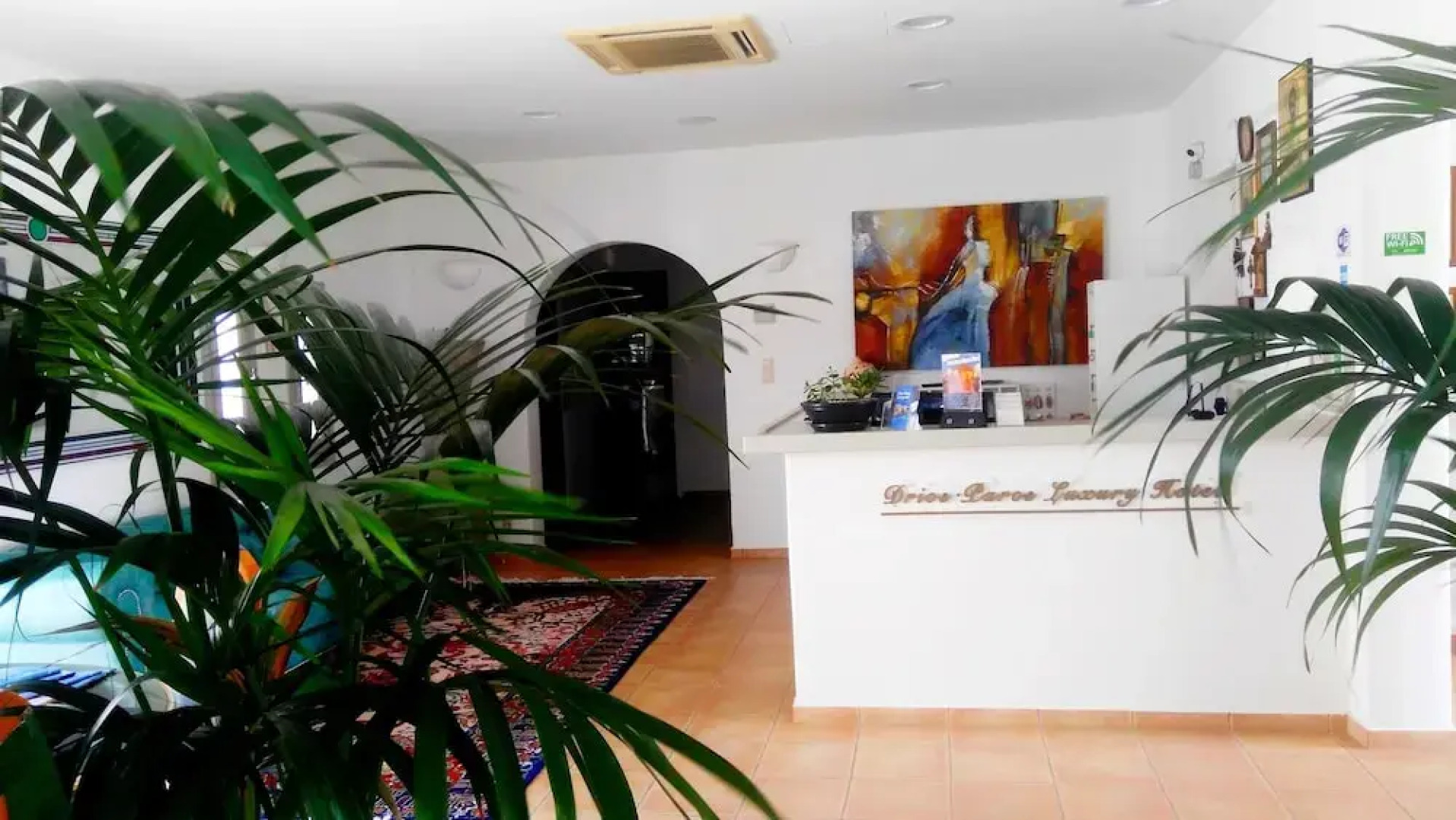 Drios Paros Luxury Hotel