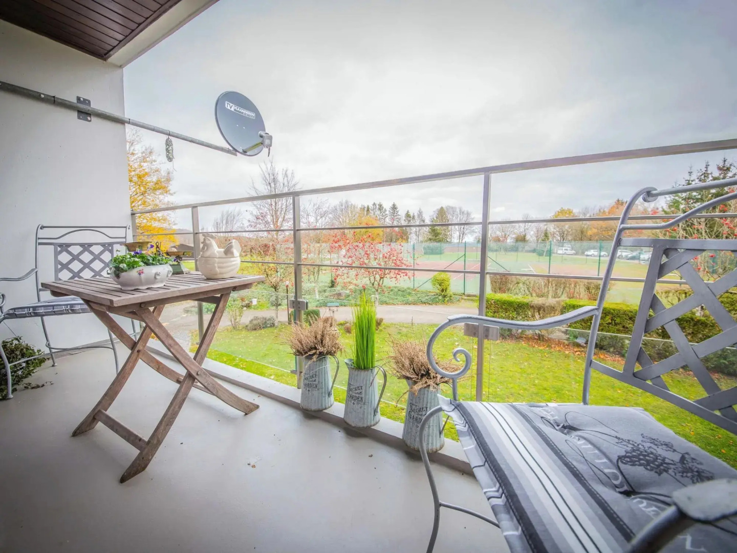 Apartment Chez François in the Ardennes with garden