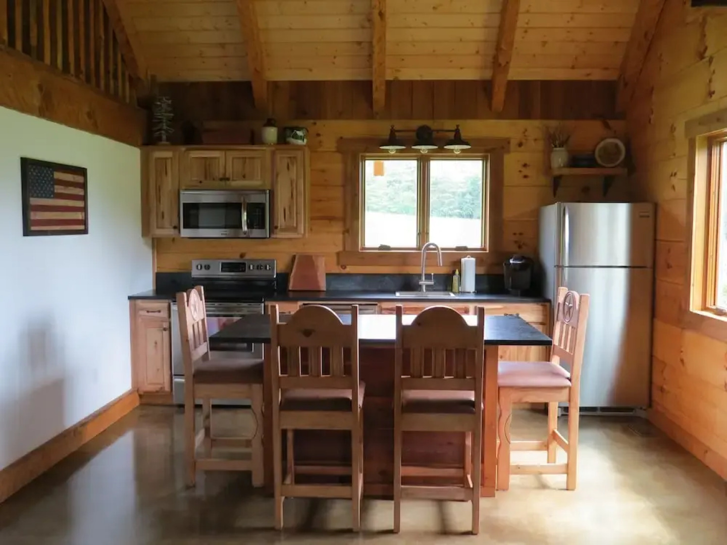 Southern Comfort Lakeside Cabin Resort