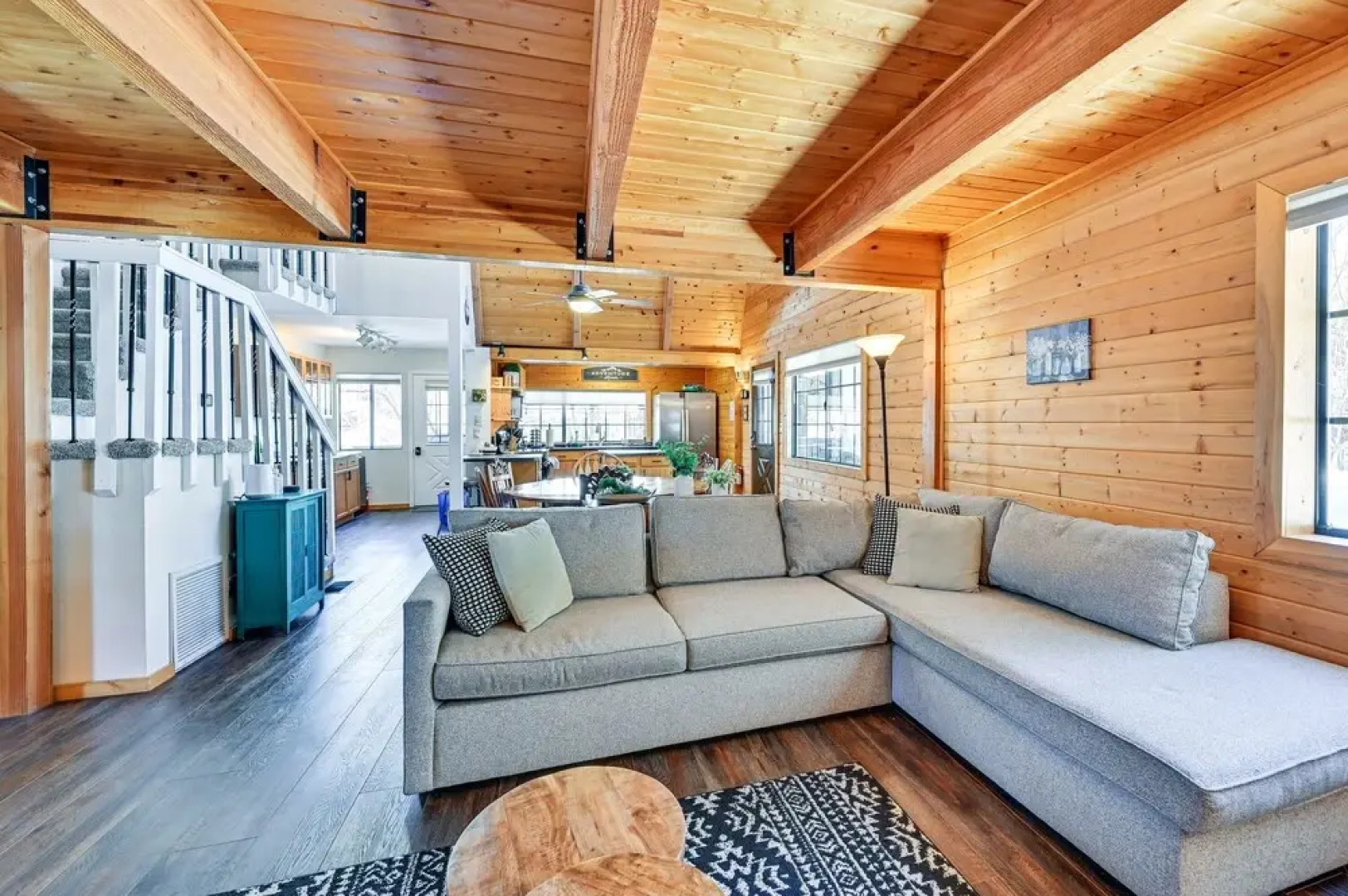 A-frame Munds Park Retreat: 35 Miles to Snowbowl