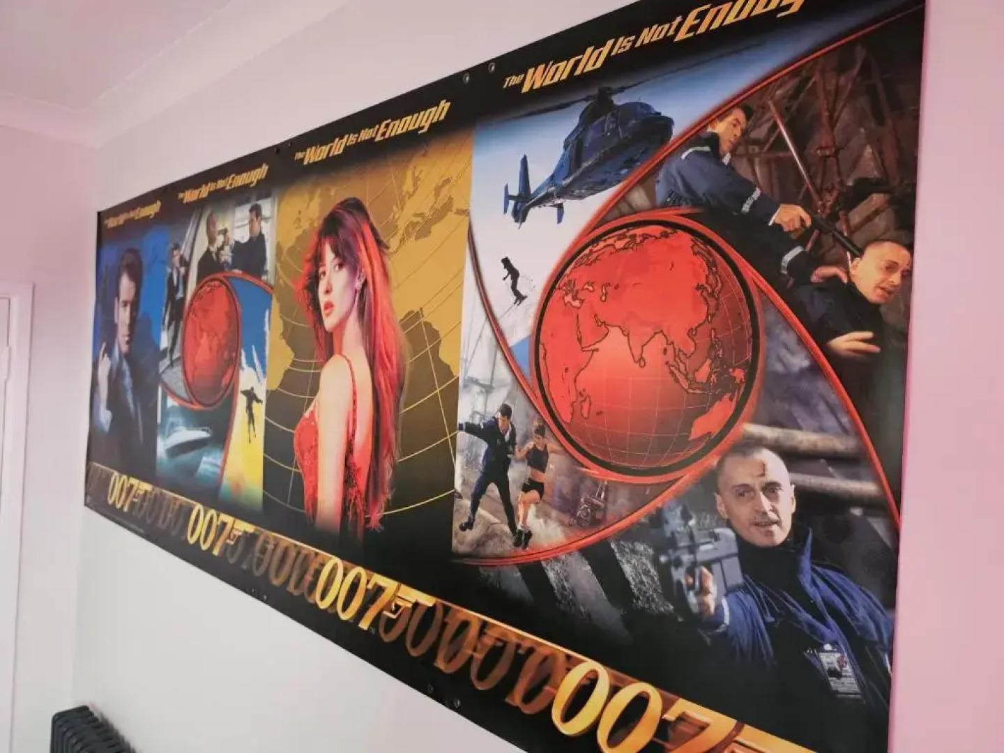 Southsea Royale James Bond 3 bed Cool Penthouse, seafront parking