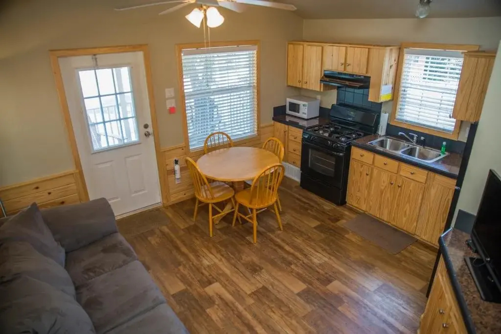 Sun Outdoors Lake Travis