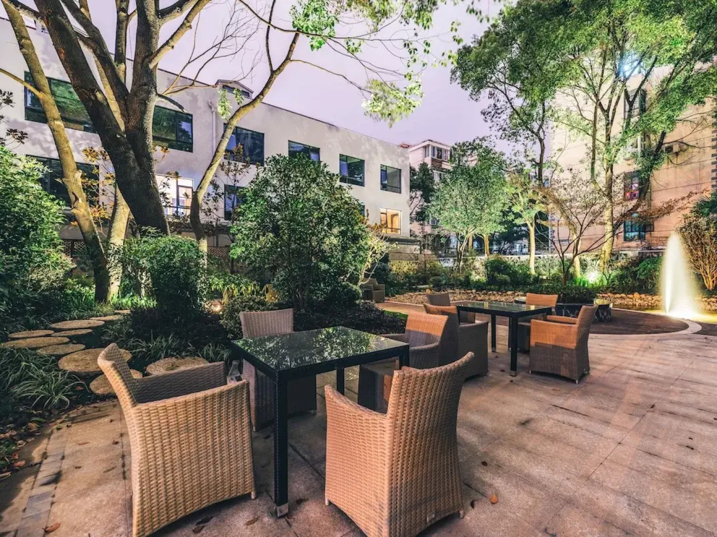 Atour Hotel Railway Station Dalian