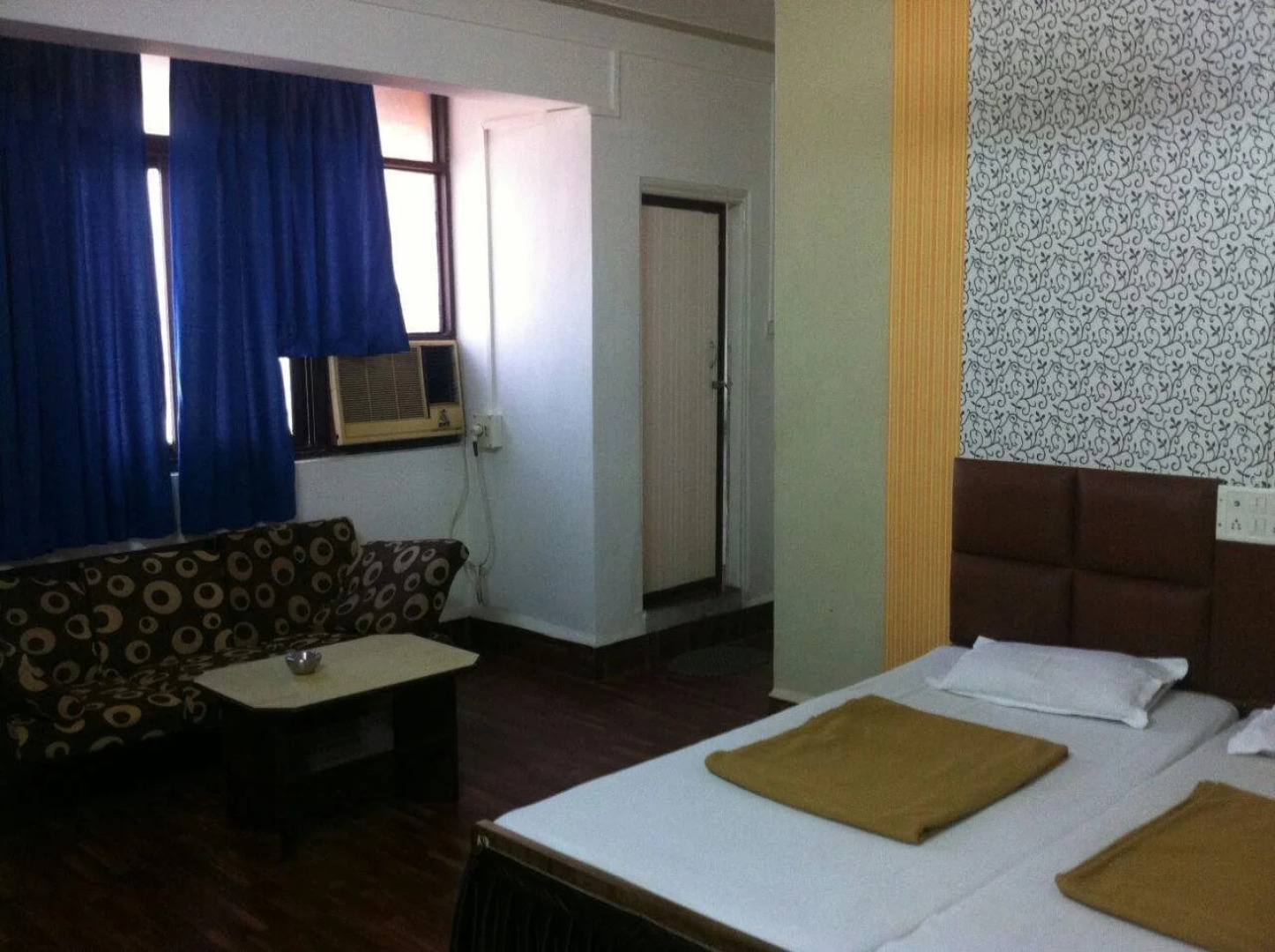 Hotel Priti International