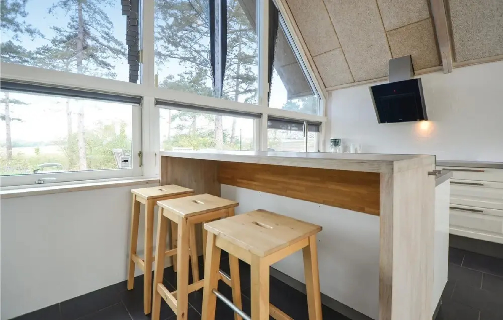 Amazing Home in Ebeltoft With 4 Bedrooms and Wifi