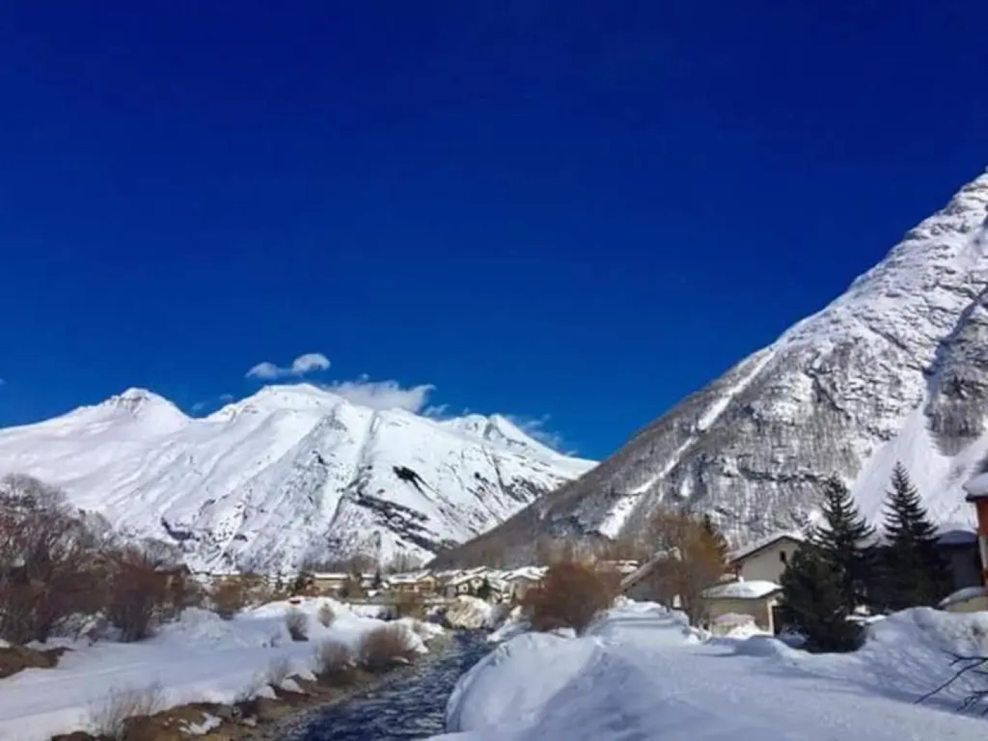 Studio 4 Personnes Equipe Wifi