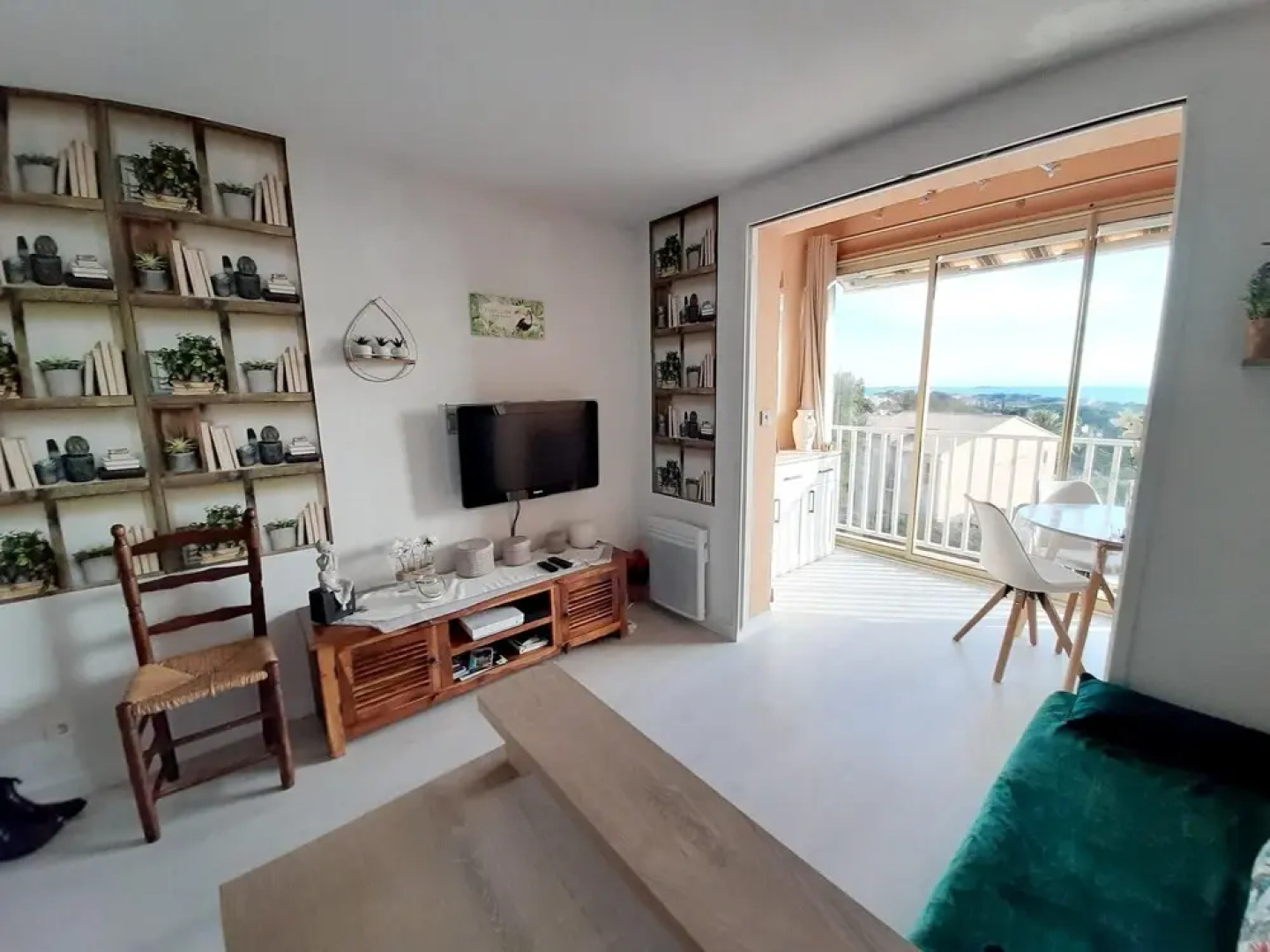Apartment With One Bedroom In Bandol With Wonderful Sea View And Wifi