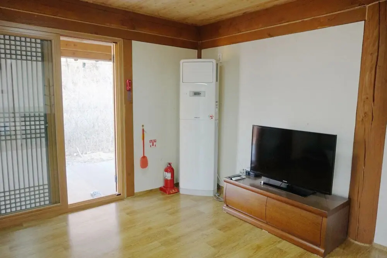 Netgang Sanchon Hwangto Pension & Camping