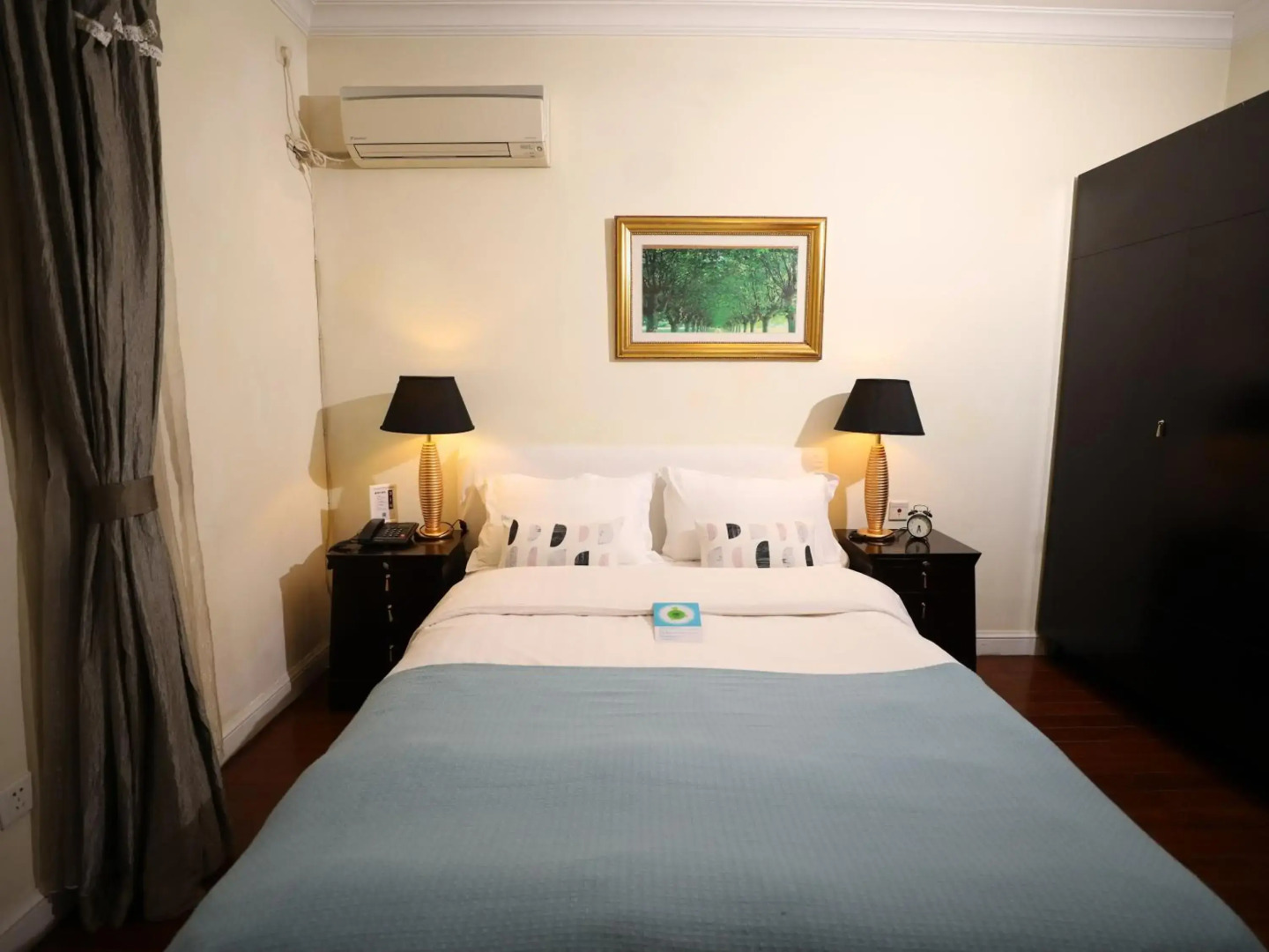 Ladoll Service Apartment