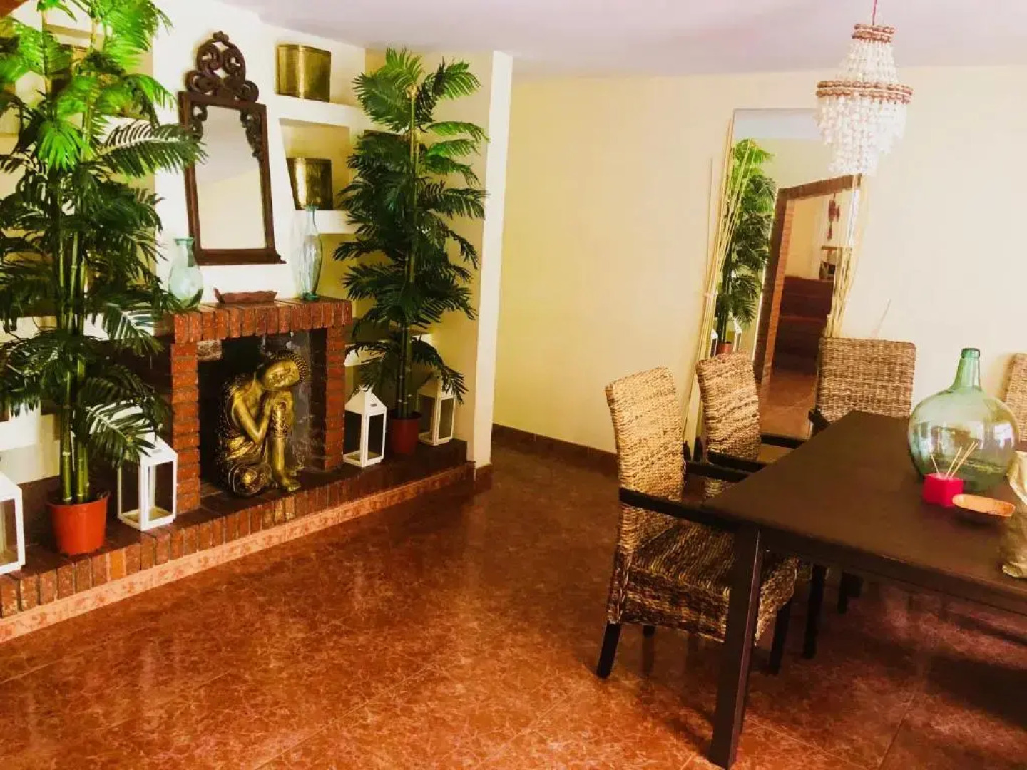 GRAN CASA con TERRAZA a 3 min Playa con Wifi - rodeada de servicios