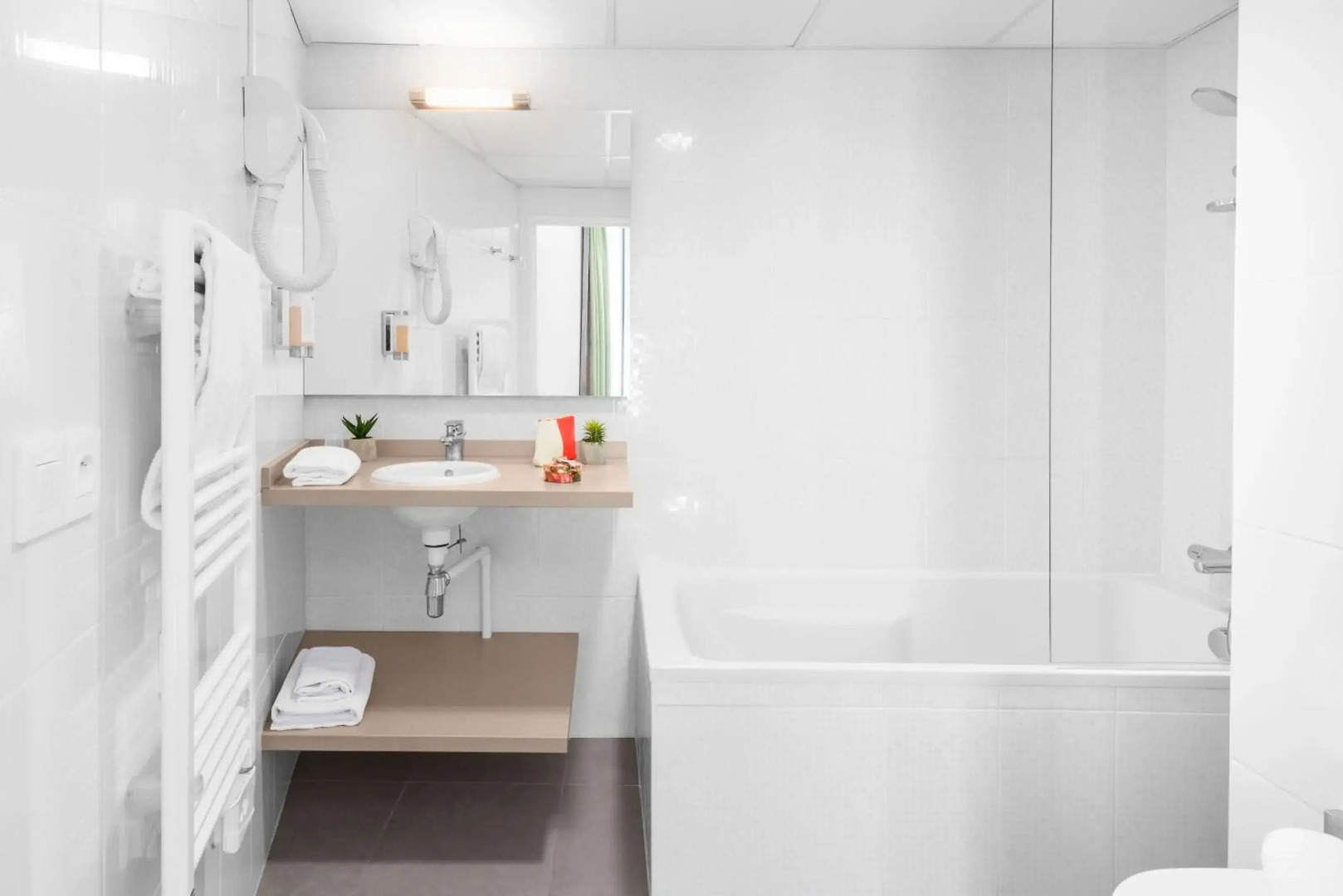 KYRIAD LYON EST - Stadium - Eurexpo