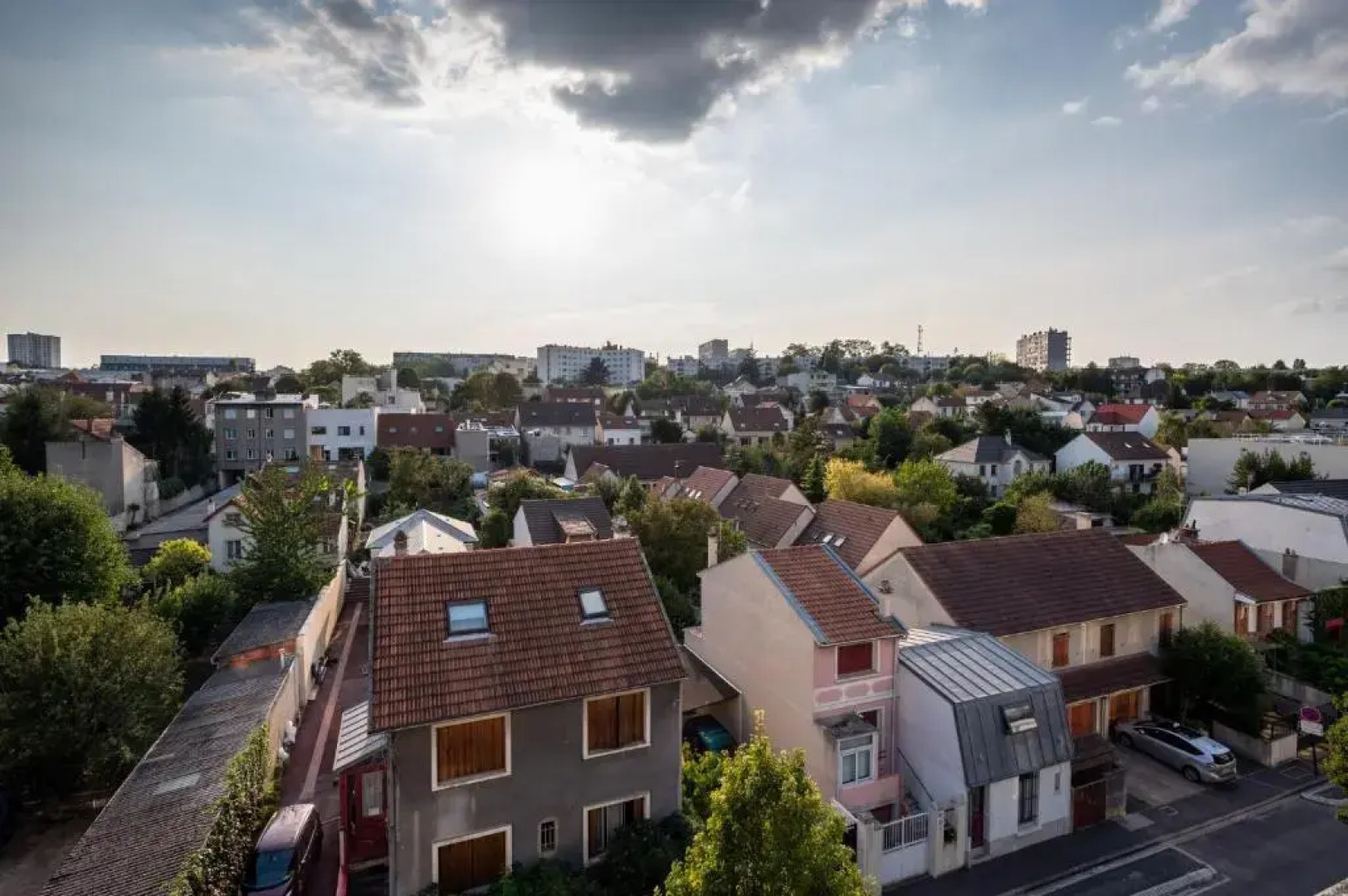 Immotovo - Suite Moderne - Paris 8 Min - Parking - Netflix