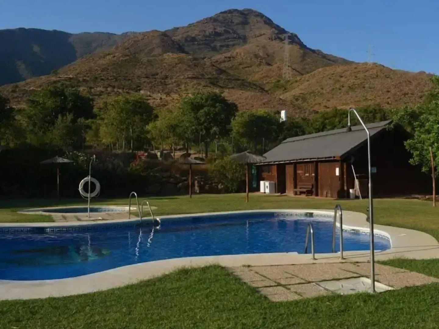 Bungalows Los Pedregales