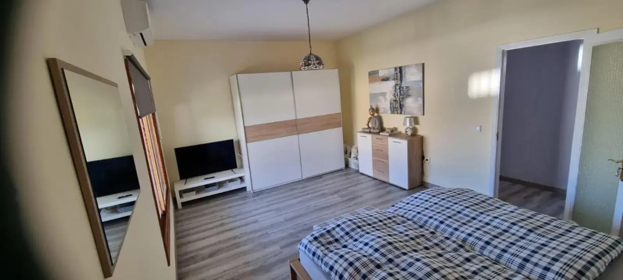 La Casa de Lucy & Karin