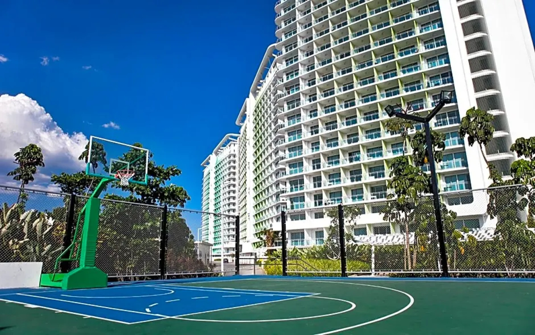 Siglo Suites @ The Azure Urban Resort Residences