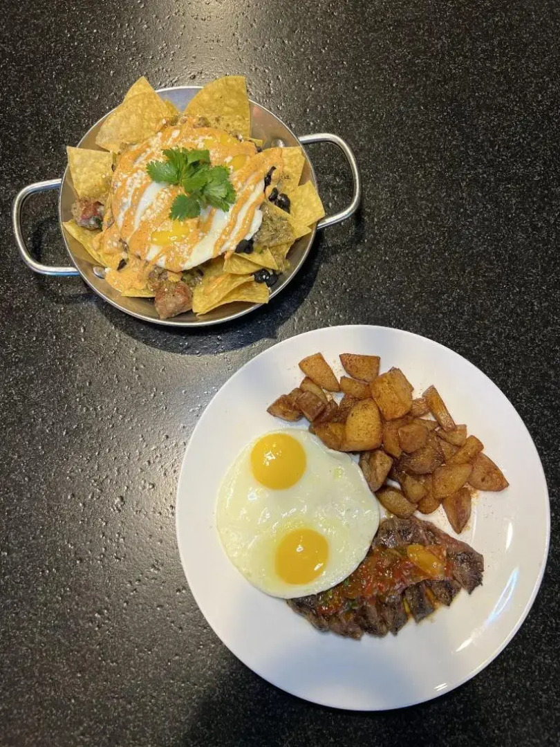 The Davenport Grand, Autograph Collection