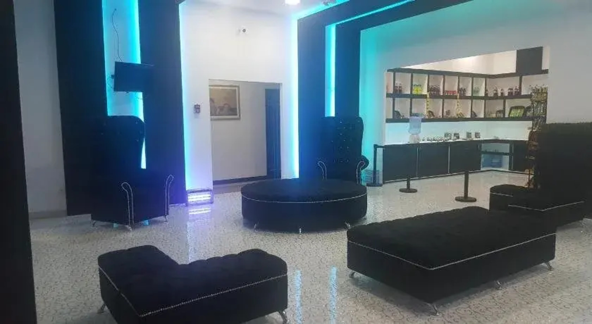 Hotel Dluxe & Suites