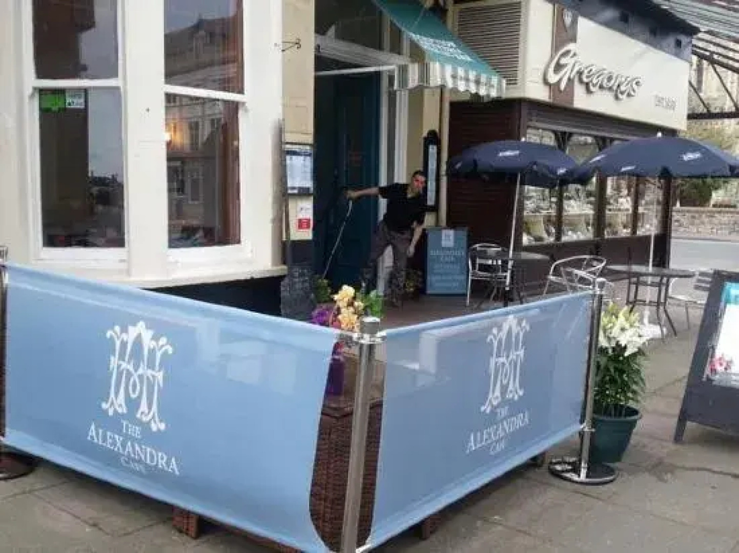 The New Alexandra Hotel