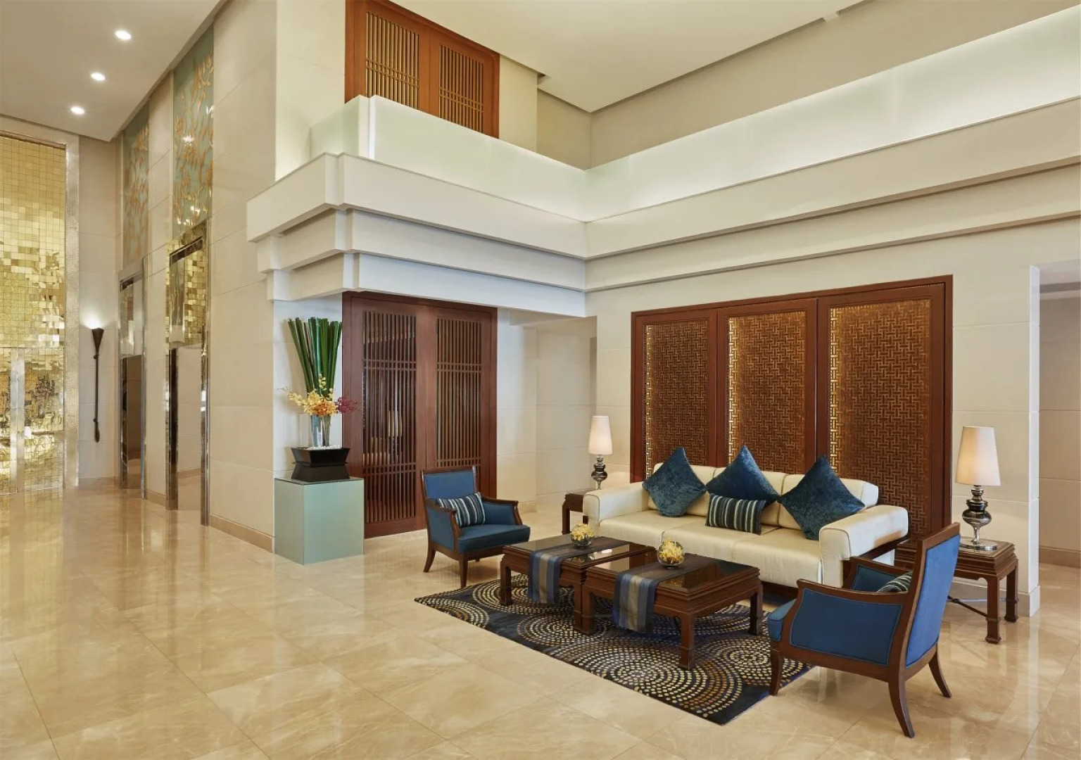 Отель Centre Point Silom