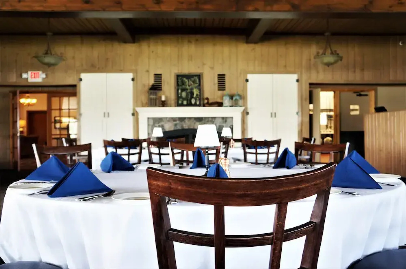 Maddens On Gull Lake