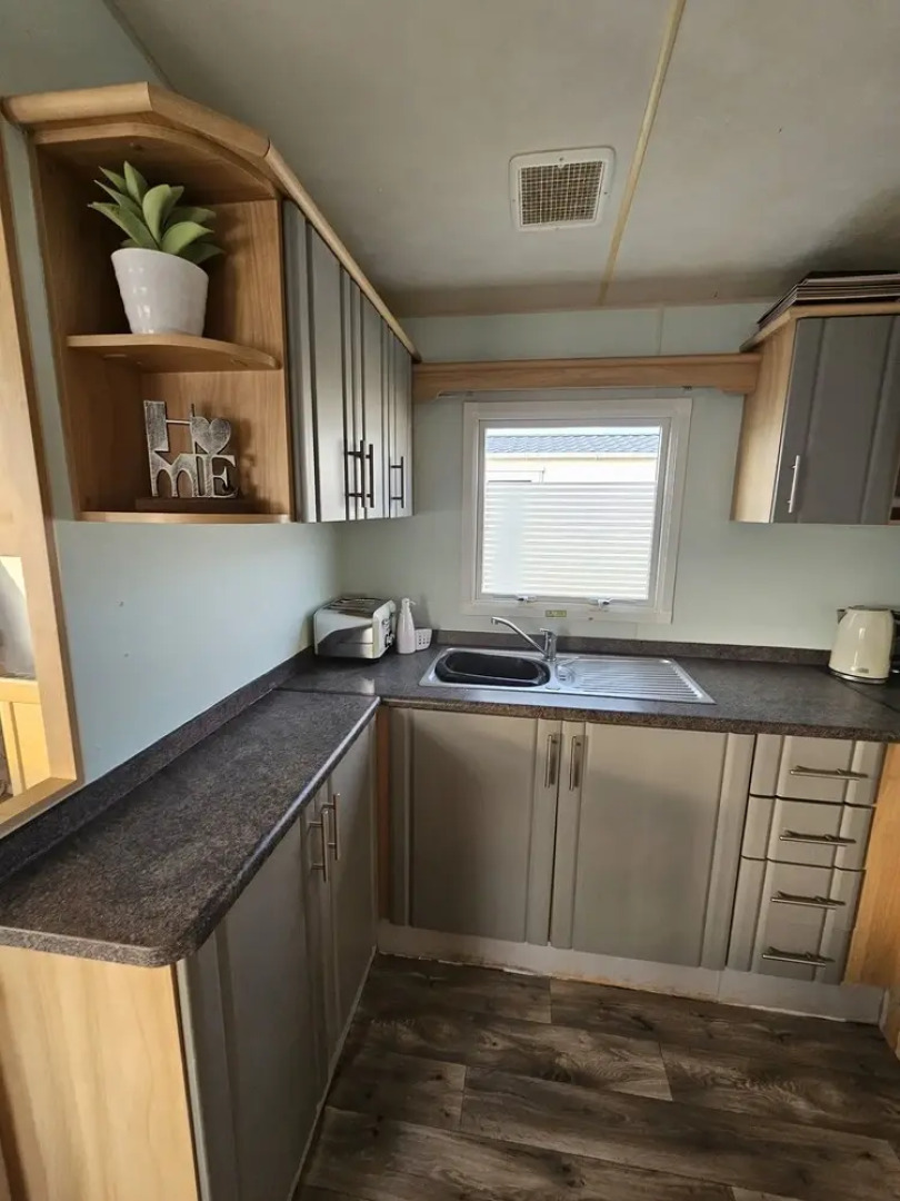 Inviting 3-bed Caravan in Porthcawl