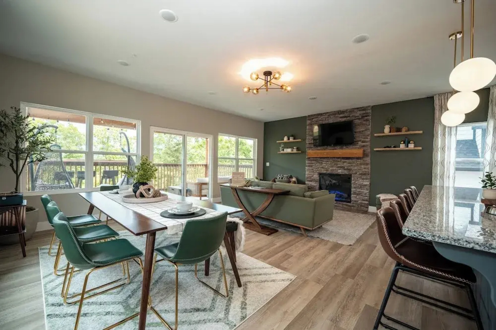 The Grey Wolf Lodge Branson