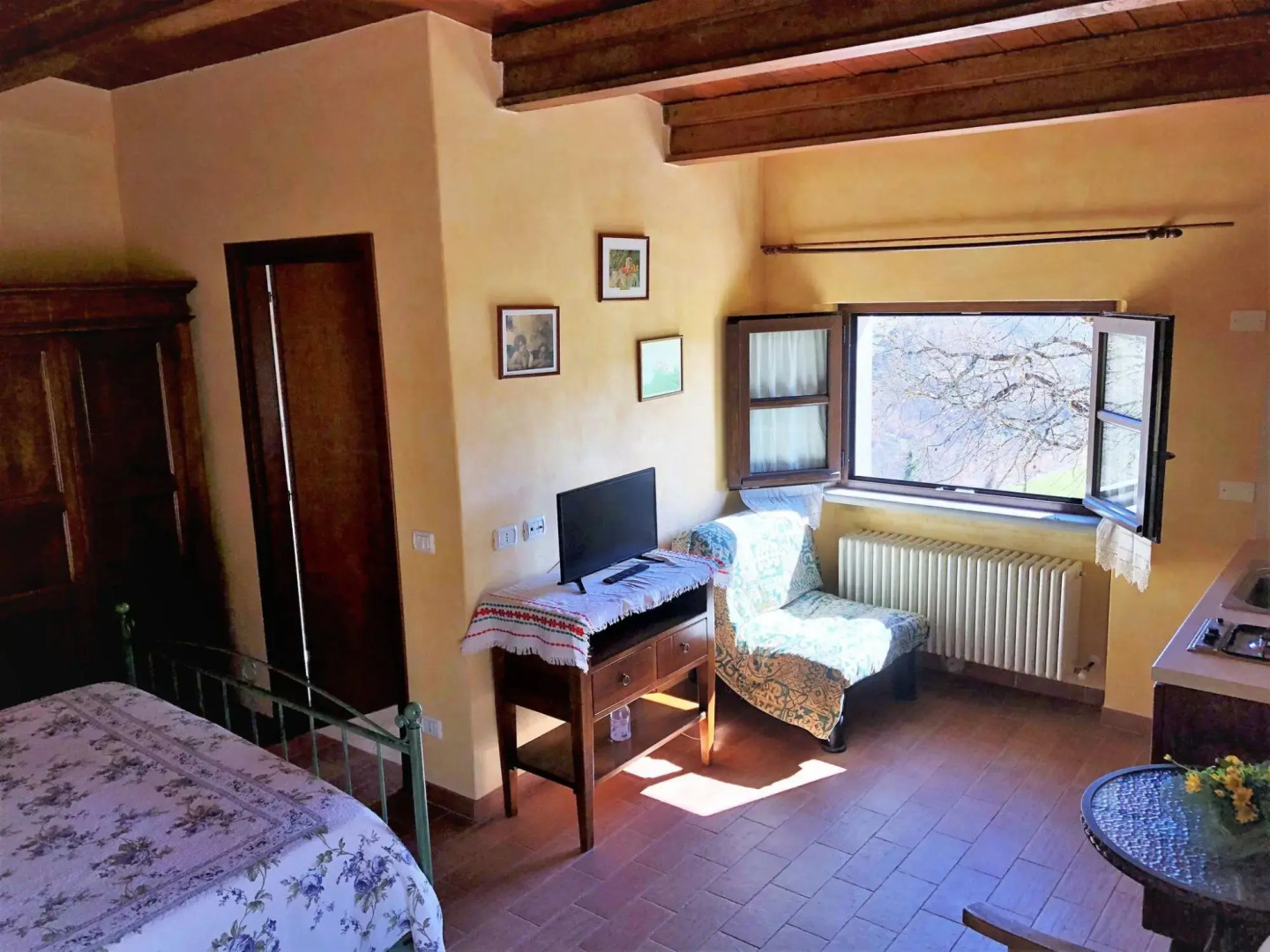 Timeless Holiday Home in Apecchio With Garden