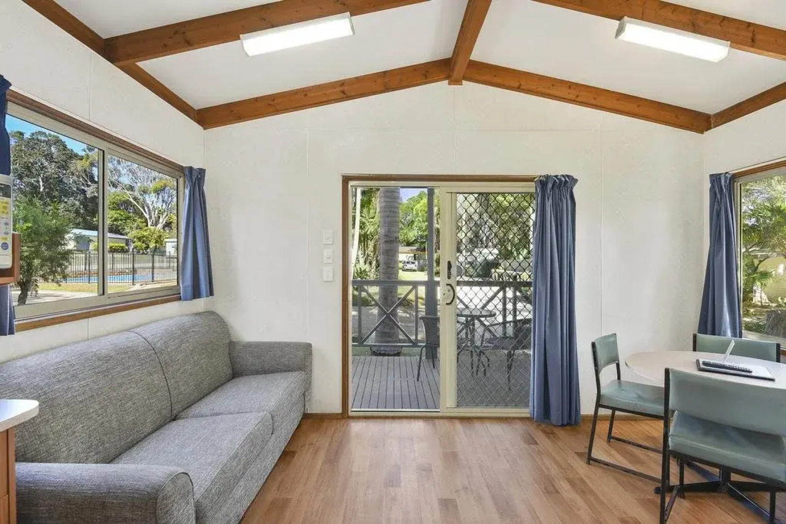 Flynns Beach Caravan Park