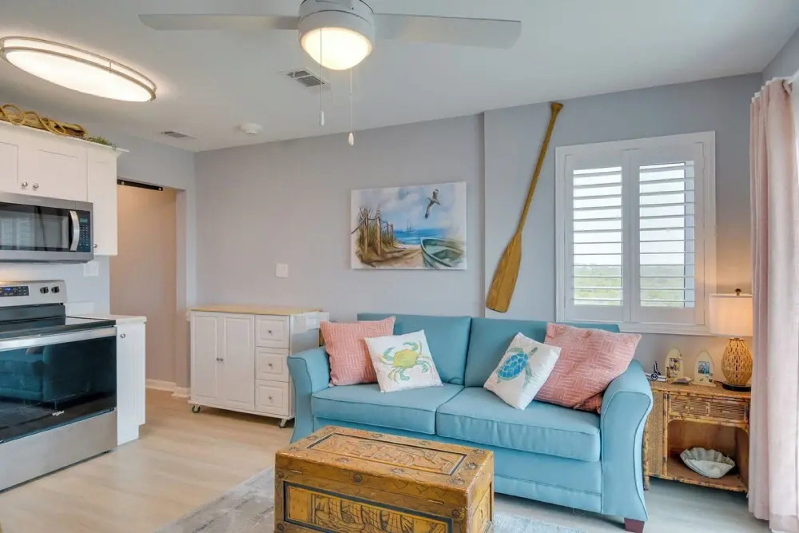 Resort Perks: Gulf Shores Beach-inspired Condo!