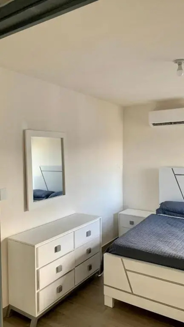 Delicado Apto con piscina, cerca de la playa 5 pax