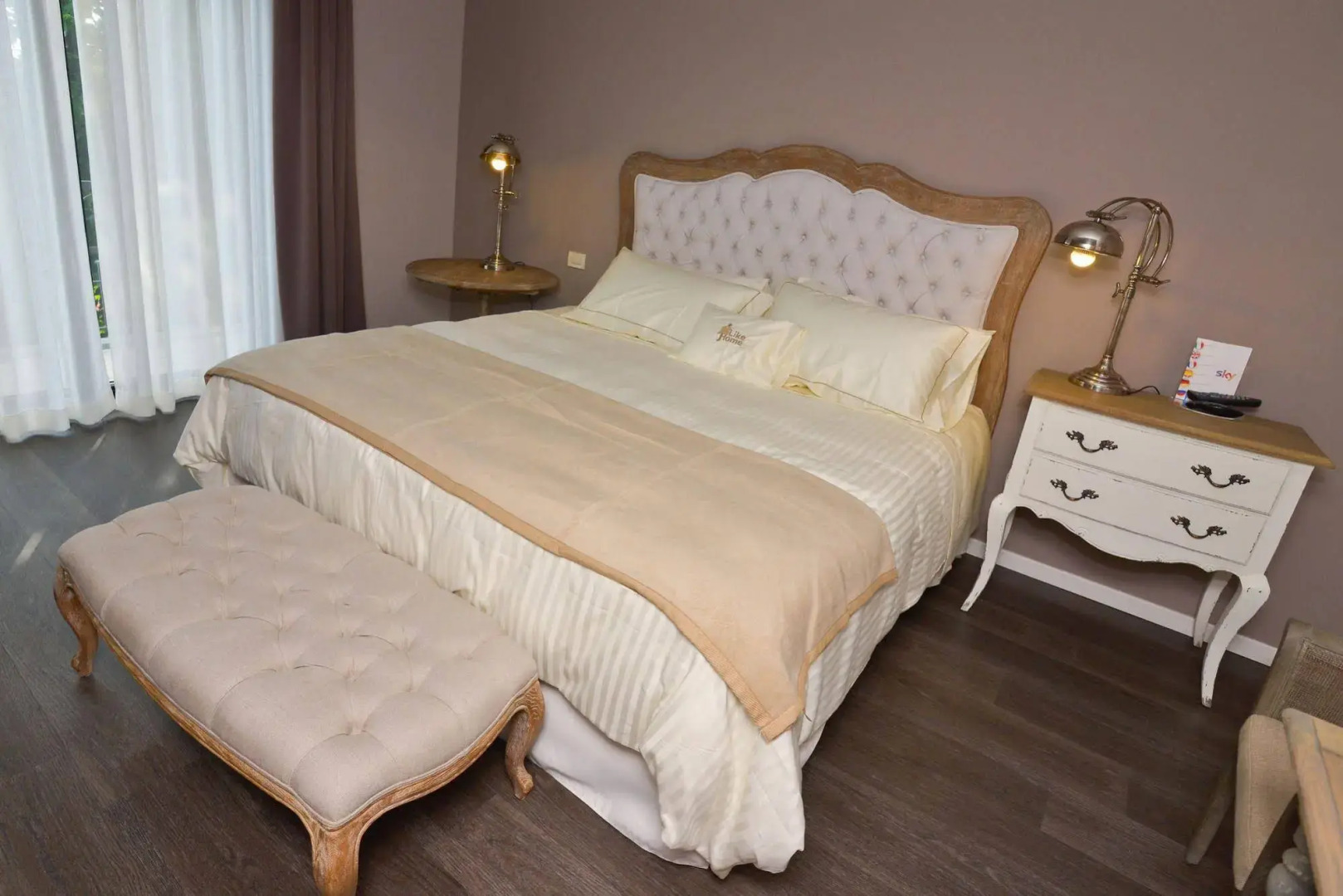 Like Home - Boutique Hotel