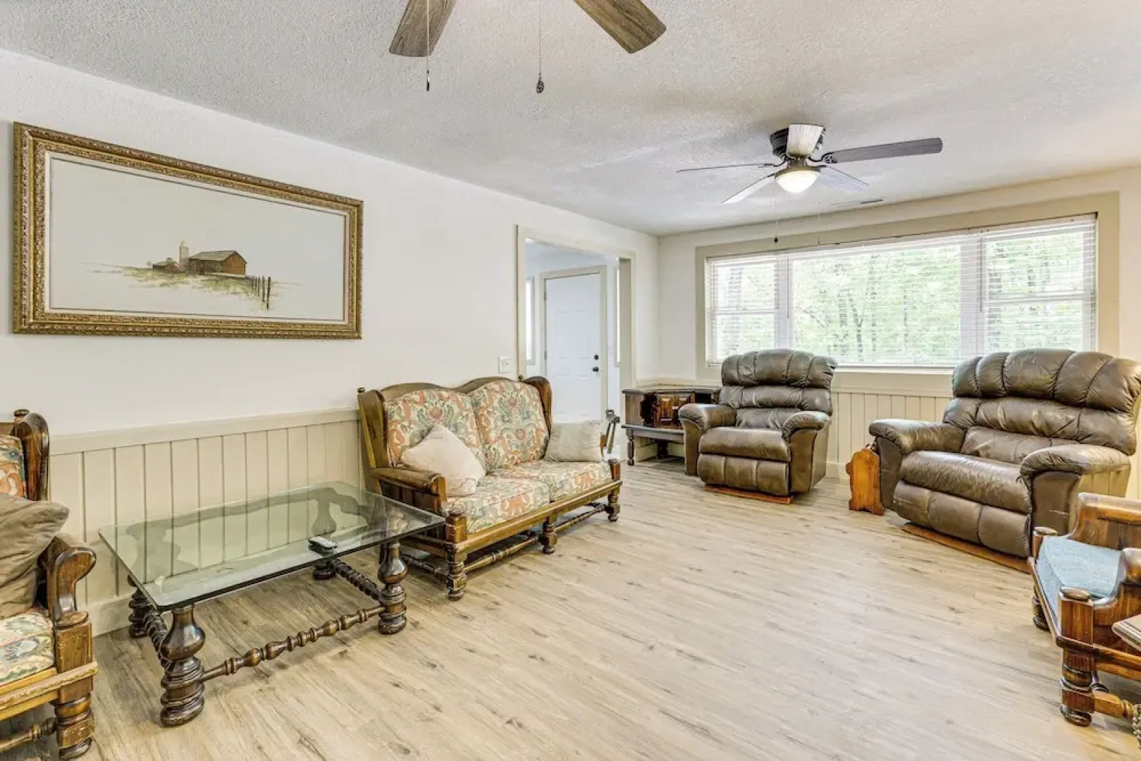 14 Mi to Dtwn: Secluded Stay in Murphy!