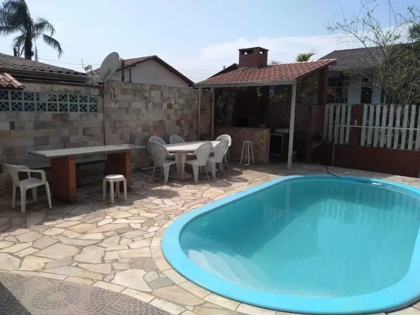 Hostel Guaratuba Connection PR