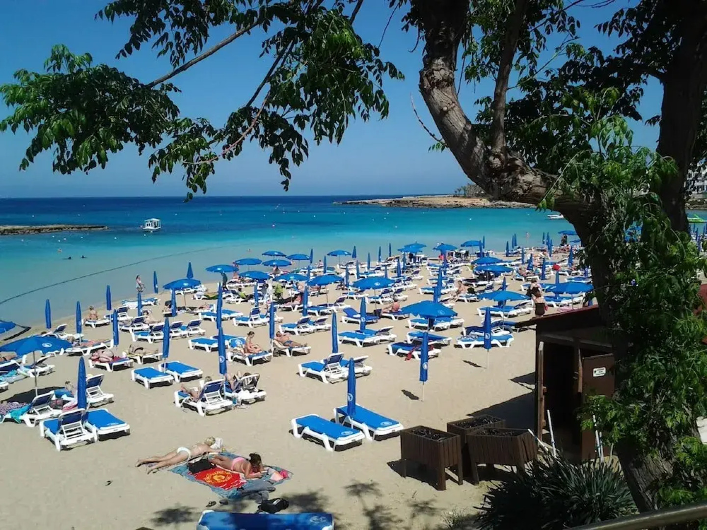 2 bed apt Overlooking Pool -tersefanou, Cyprus