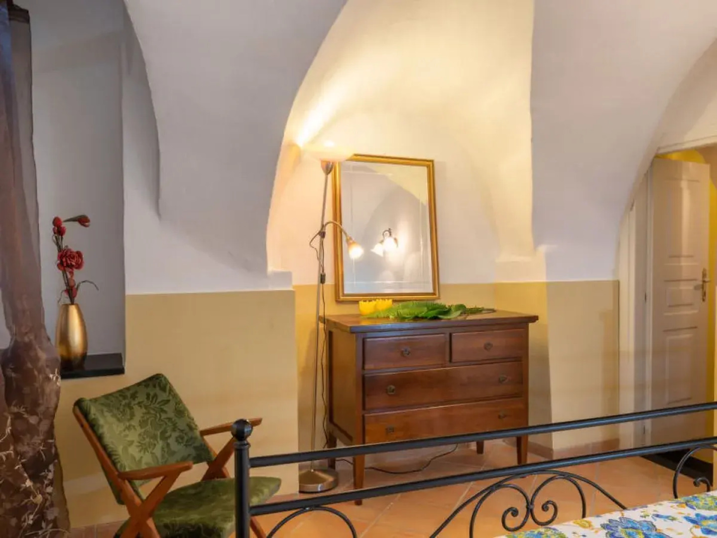 Apartment Giallo Vasia