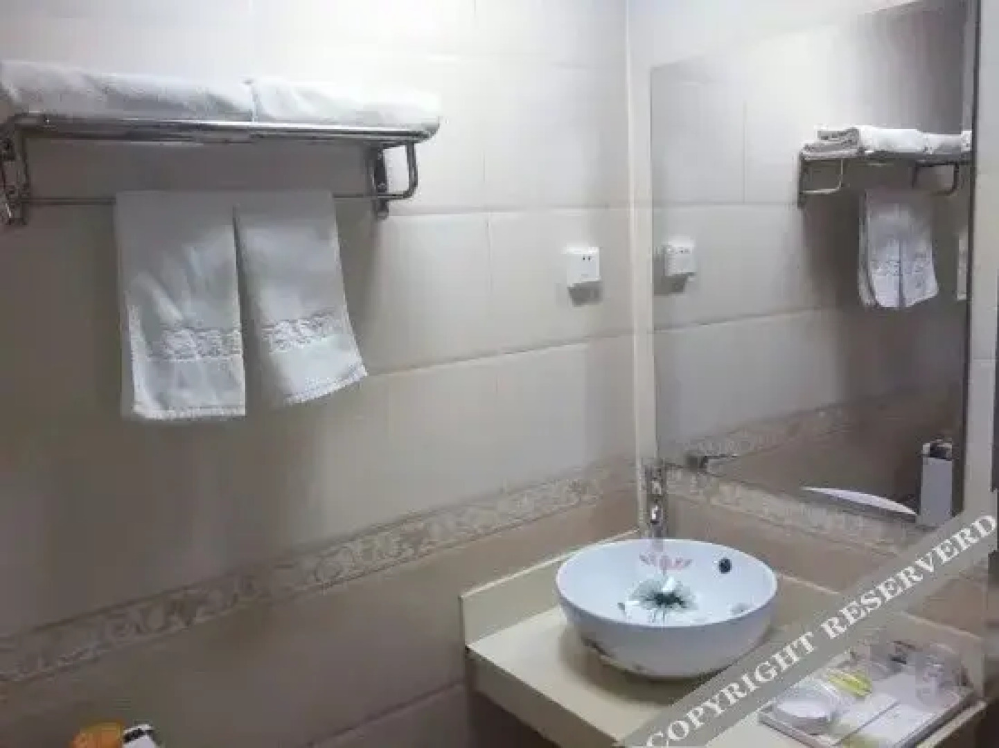 Tu lu fan ju xin yuan shang wu bin guan