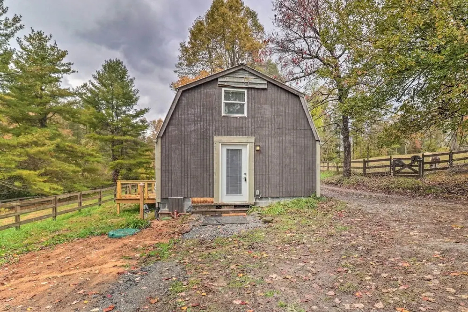 Rustic Hendersonville Farm Studio w/ Private Deck